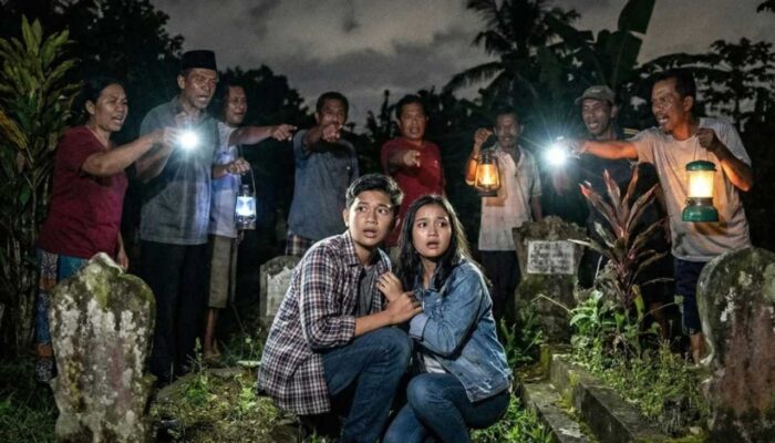 Anak Kades Ini Digerebek Warga saat Asyik Indehoy di Area Makam Jombang