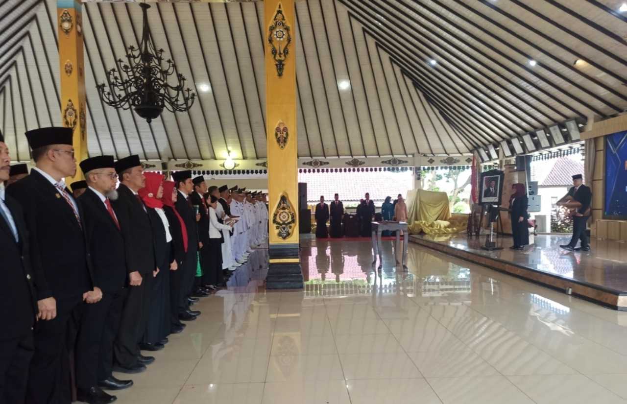 Bupati Nanik