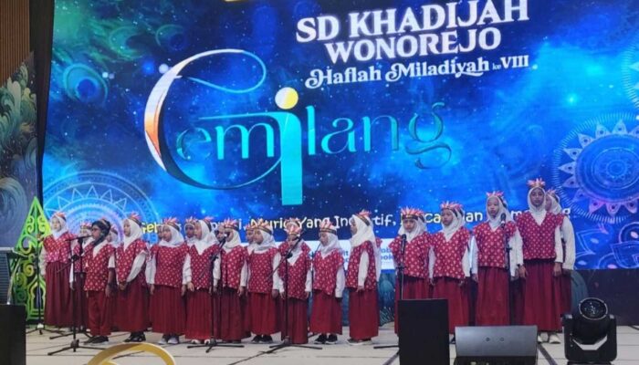 Haflah Miladiyah ke-8 SD Khadijah Wonorejo: Merawat Kreativitas, Teguhkan Jihad Intelektual