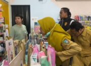 Cegah Produk Berbahaya Beredar, Polisi Sidak Toko Kosmetik di Jombang