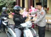 Polres Bangkalan dan Bhayangkari Berbagi 200 Paket Takjil, Pererat Silaturahmi