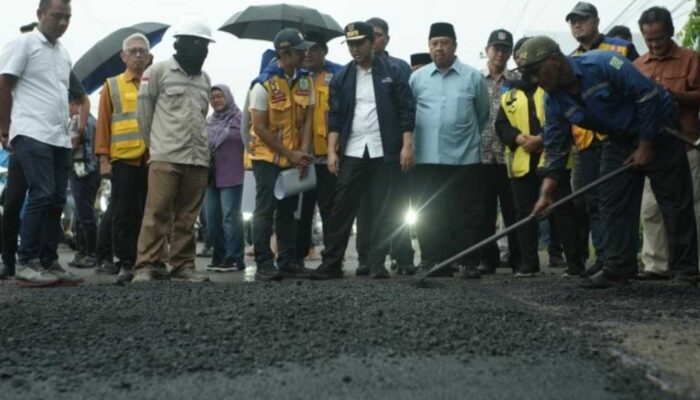 Bupati Warsubi Kawal Perbaikan Jalan Nasional Jombang, 118 Lubang Siap Ditutup