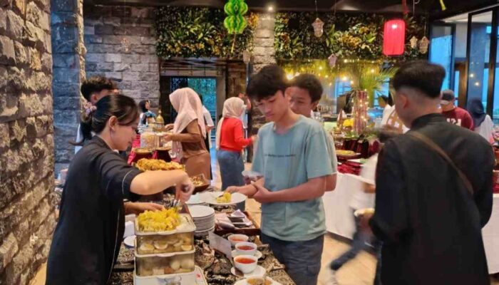 Iftar On The Sky, Sensasi Buka Puasa di Ketinggian Kota Batu Mulai Rp119 Ribu