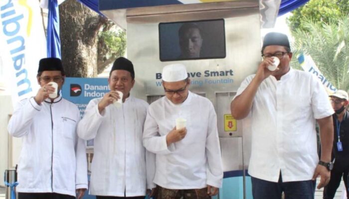 ITS dan Bank Mandiri Pasang Bluewave Smart Water di Masjid Sunan Ampel