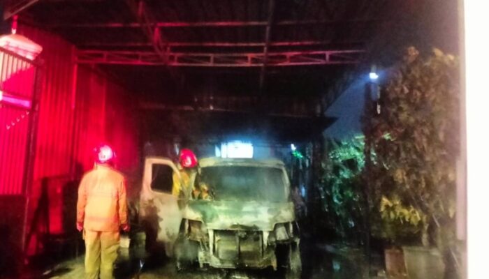 Diduga Korslet Genset 3 Ranmor Terpanggang di Garasi Rumah