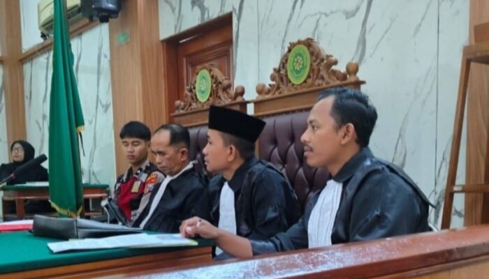 Sidang Digelar, 3 Oknum LSM Dituntut 8 Bulan Penjara