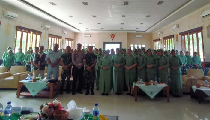 Satlantas Polres Ngawi Gandeng Jasa Raharja Sosialisasi Tertib Lalin ke Persit Yonarmed 12 Kostrad