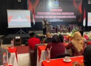 Bersama Warga Jombang, Wiwin Sumrambah Perkuat Karakter Demokrasi Lewat Pendidikan Pancasila