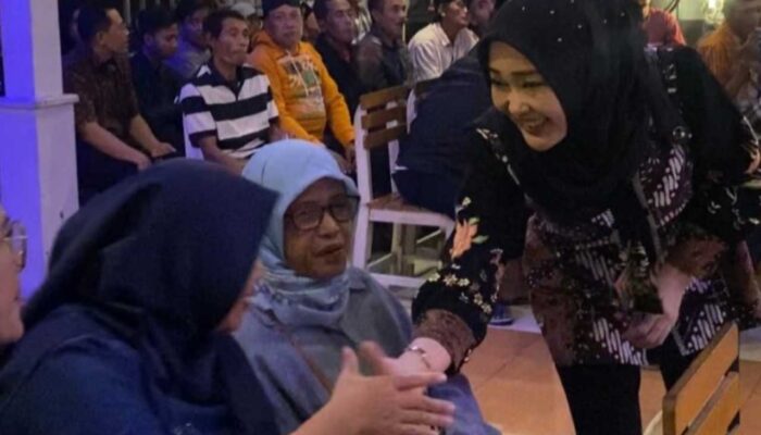 Melongok Semangat Mbak Dora, Wakil Rakyat Jombang Serap Aspirasi Warga di Peterongan
