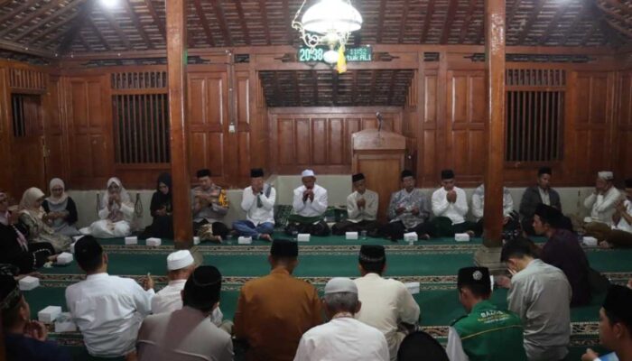 Safari Ramadan di Masjid Tiban Kuno Parang, Forkopimda Magetan Tebar Pesan Toleransi dan Kamtibmas