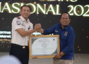Harry Winarca Terima Penghargaan PWI, Tegaskan Komitmen Pelayanan dan Pembinaan