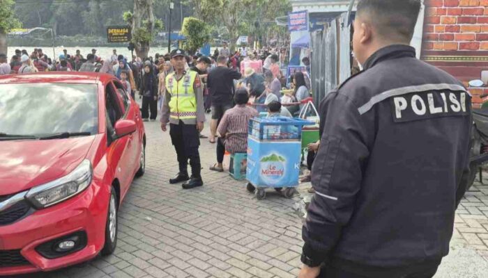 H+1 Lebaran, Polres Magetan Perketat Pengamanan Wisata Telaga Sarangan