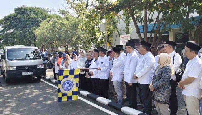 Ramadan Berkah Unair Jangkau 18 Daerah, 10.000 Paket Dibagikan
