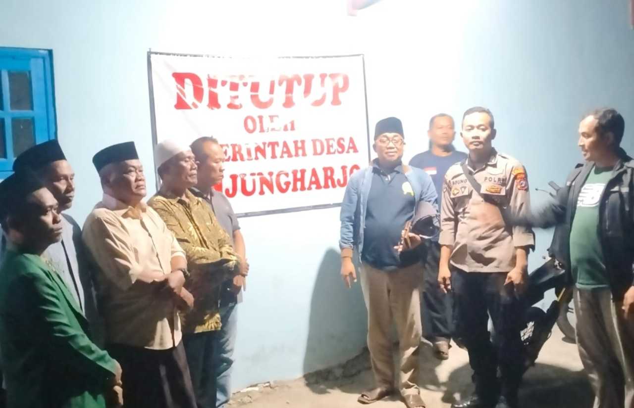Warung remang-remang