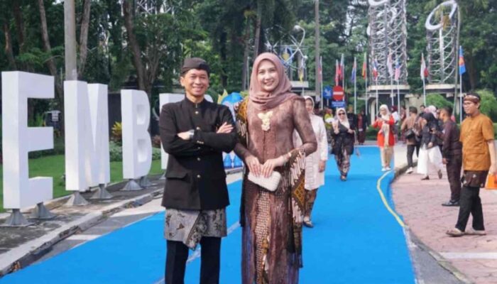 Kartini Fashion Day ITS 2026, Kolaborasi Budaya dan Emansipasi di Bundaran Kampus
