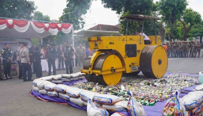Peredaran Rokile di Kediri Masih Marak, Pemkab Musnahkan Ribuan Batang