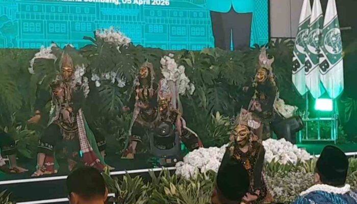 Tari Topeng Klono Jati Duwur Meriahkan Muscab PKB Jombang