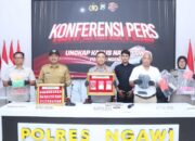 Lapor di Call Center 110, Polres Ngawi Amankan Sabu 223,842 Gram