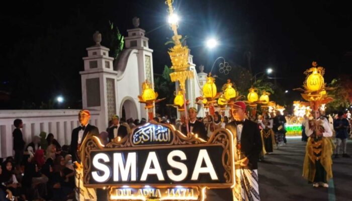 Takbir Bergema, SMAN 1 Magetan Hadirkan Kreasi Lampion di Malam Idul Adha