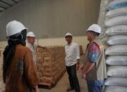 Anggota DPR RI Wihadi Wiyanto Cek Stok Gudang Bulog Bojonegoro