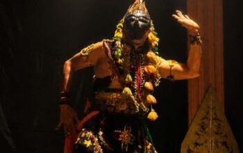 Tari Kelono