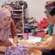 Dari Berwirausaha, Mbak Dora Menjahit Asa Perempuan Gen Z Jombang untuk Tumbuh Bersama