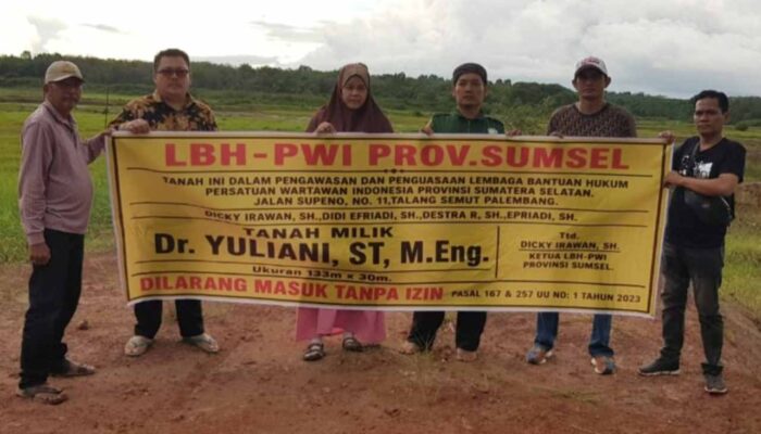 Warga Tanjung Dayang Selatan, Yuliani Pasang Bener didampingi LBH PWI Sumsel