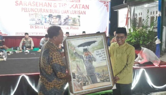 Yus Haris Lelang 4 Lukisan Sejarah Bung Karno di Ploso Jombang