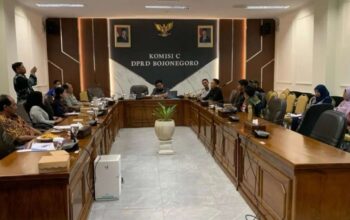 Rapat Komisi C