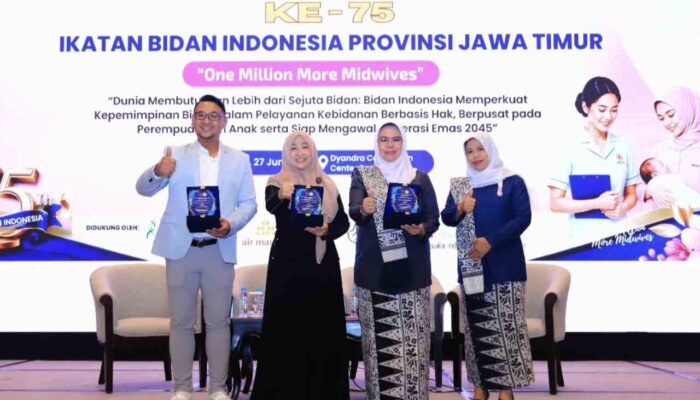 Seminar HUT IBI ke-75, Momentum Kuatkan Peran Bidan dalam Pelayanan Kesehatan Nasional