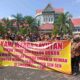 Ratusan Warga Sayutan Geruduk DPRD Magetan, Minta Tambang CV Persada Tunggal Abadi Ditutup