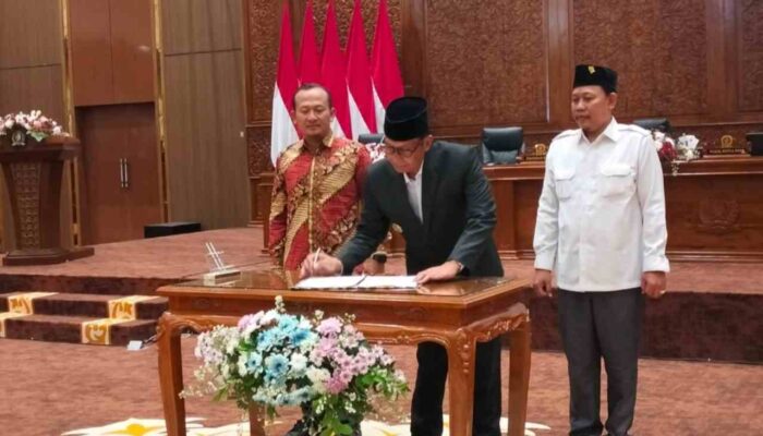 Paripurna DPRD Bojonegoro: Raperda Pertanggungjawaban APBD 2025 Resmi Disetujui