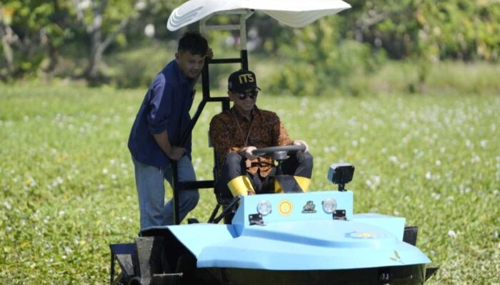 Traktor Perahu Listrik Karya ITS Hemat Energi, Dirancang Khusus Lahan Gambut