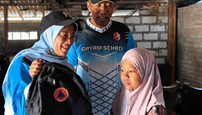 Jumat Berbagi, Program GEMATI Kecamatan Gayam Bojonegoro Bantu Dhuafa