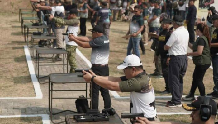 Cari Bibit Unggul dan Awali Bulan Kemerdekaan, Danrem Gelar Turnamen Menembak di Jombang