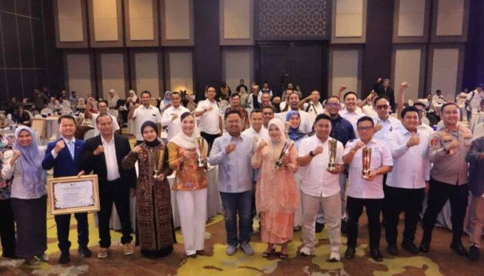 PWI Gresik dan DPRD, Apresiasi Tokoh Inspiratif di Giri Pancasuar Awards