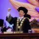 UNAIR Kukuhkan 1.796 Mahasiswa Pascasarjana, Rektor Tekankan Excellence with Morality