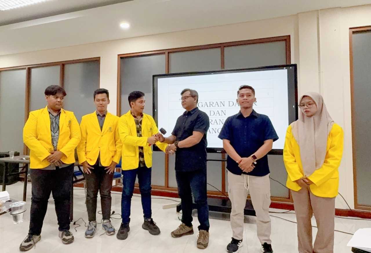 UT Surabaya