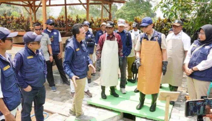Menteri Transmigrasi Apresiasi Inovasi ITS Bangun Kemandirian Masyarakat Papua Barat