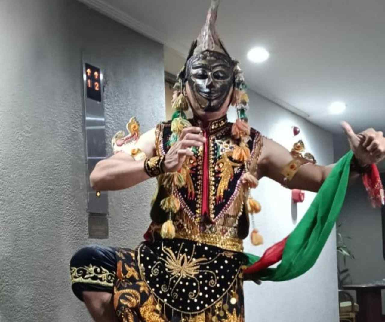 Tari Klono