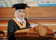 Guru Besar UNAIR Soroti Wacana Kuliah Gratis, Beasiswa Dinilai Lebih Tepat Sasaran