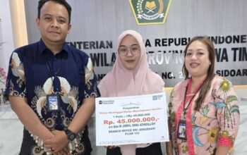 Ahli Waris Nasabah BRI Terima Manfaat Asuransi Pijar Senilai Rp 45 Juta