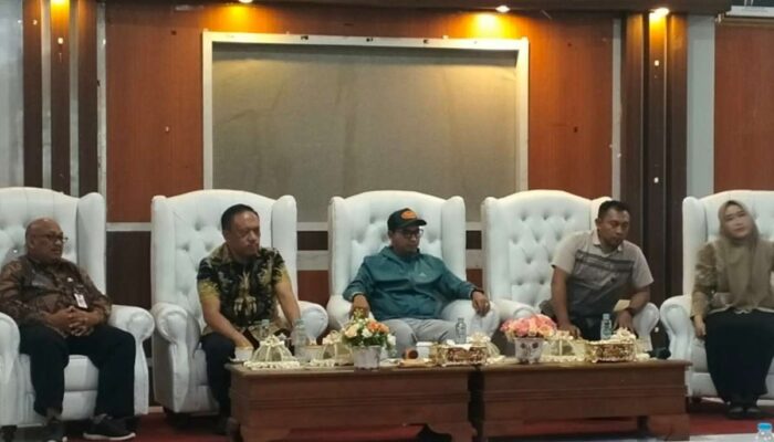 Gerakan 10 Juta Bersih, Ketua RT Kota Madiun Diharap Transparan