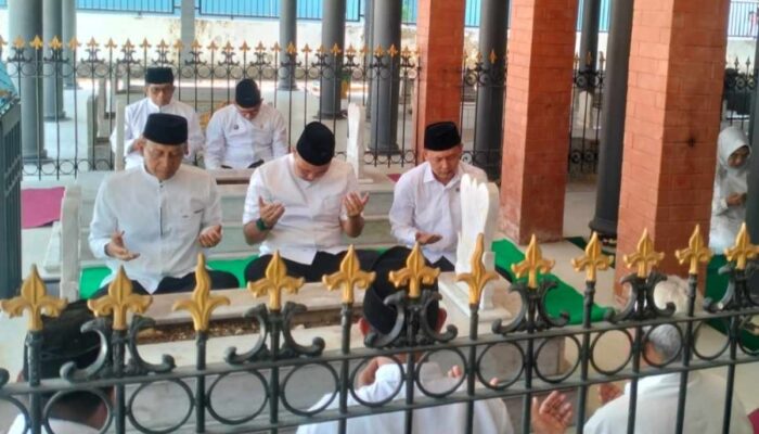 Refleksi HJB ke-349: Pemkab Bojonegoro Tabur Bunga dan Doa Bersama di Makam Leluhur