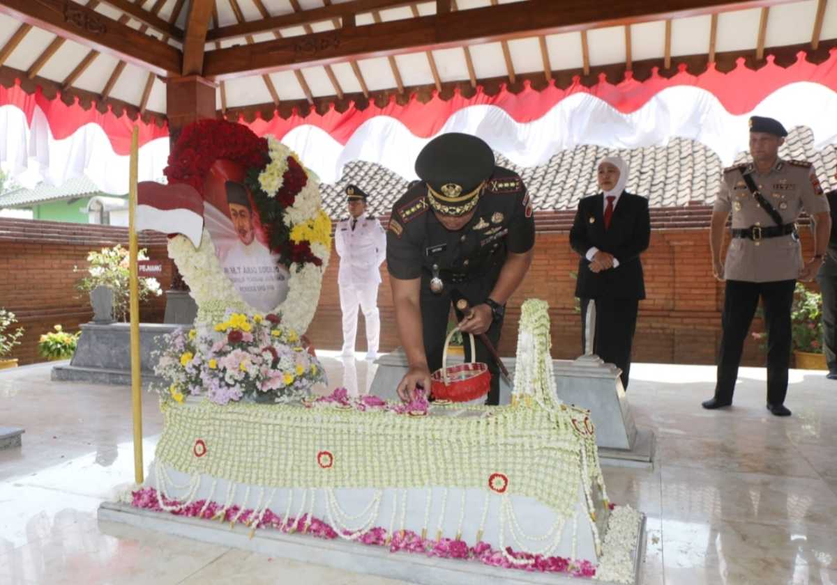 Ziarah Makam
